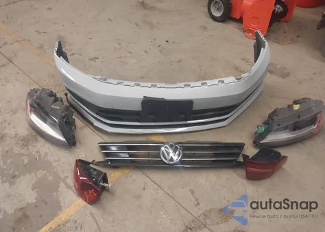 2017 Volkswagen Jetta 1.4T Se z USA, uszkodzony, nr VIN 3VWDB7AJXHM247107